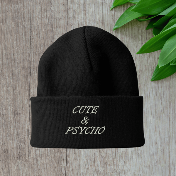 black-ziemine-kepure-cute-psycho