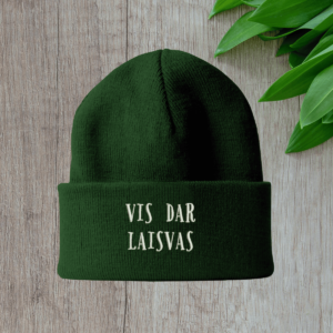 dark-green-ziemine-kepure-vis-dar-laisvas